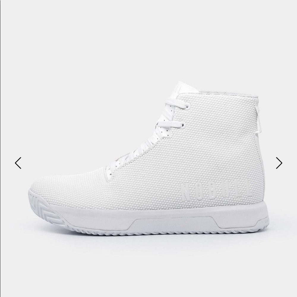 White Nobull Impact Trainer+ men’s 7.5 woman’s 9, excellent used condition!